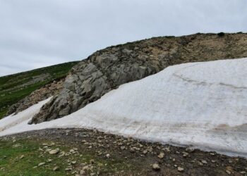 Ancora neve residua al 5 di Giugno sulla montagna pistoiese